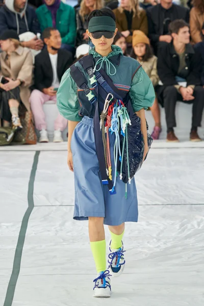 Look 46